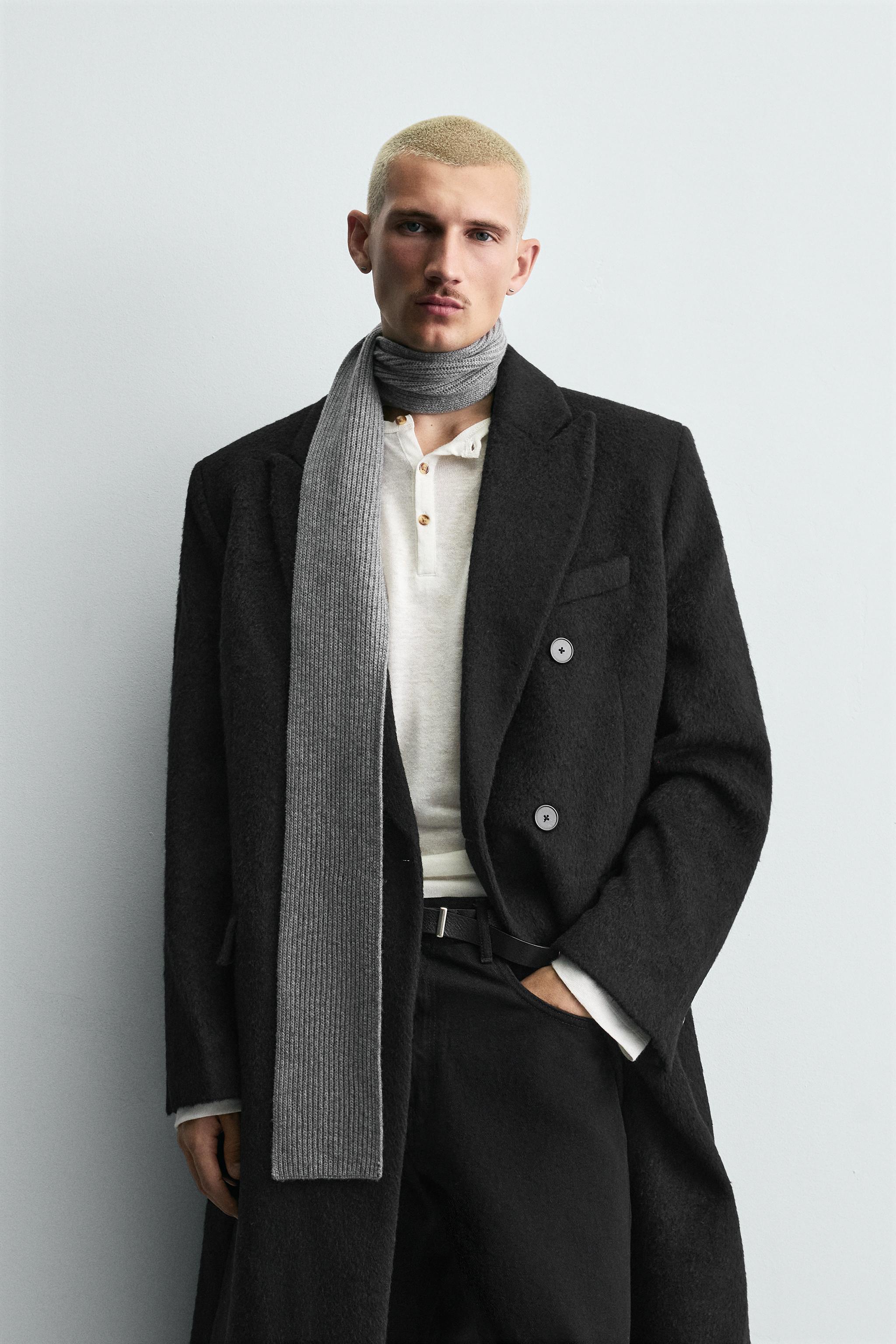 DOUBLE-BREASTED WOOL COAT